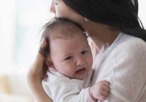 妈妈让孩子感到痛苦