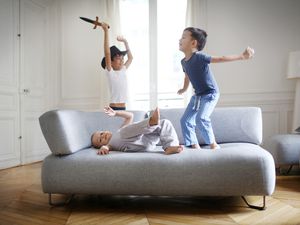 如果你的孩子不听，问自己这10个问题。