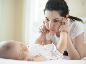 抑郁的新妈妈