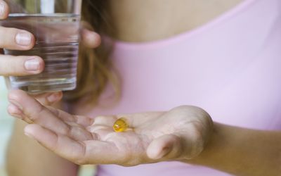 杨医生用了母乳和咖啡因，还有水
