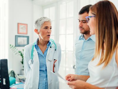 couple with doctor