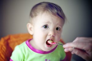 宝宝吃加肉桂的苹果酱