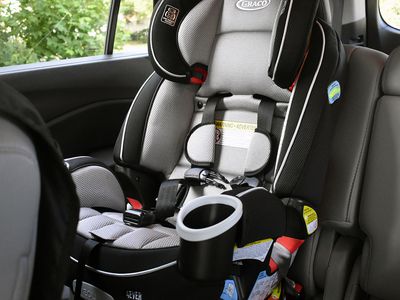 Closeup of Graco 4Ever 4-in-1 Convertible Car Seat in a car