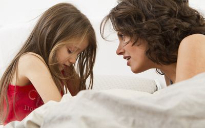 妈妈和女人说话