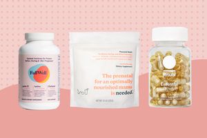 Best prenatal vitamins collaged against pink patterned background