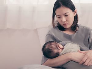 母亲和婴儿