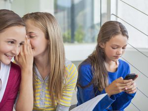 学校在学校玩得开心。