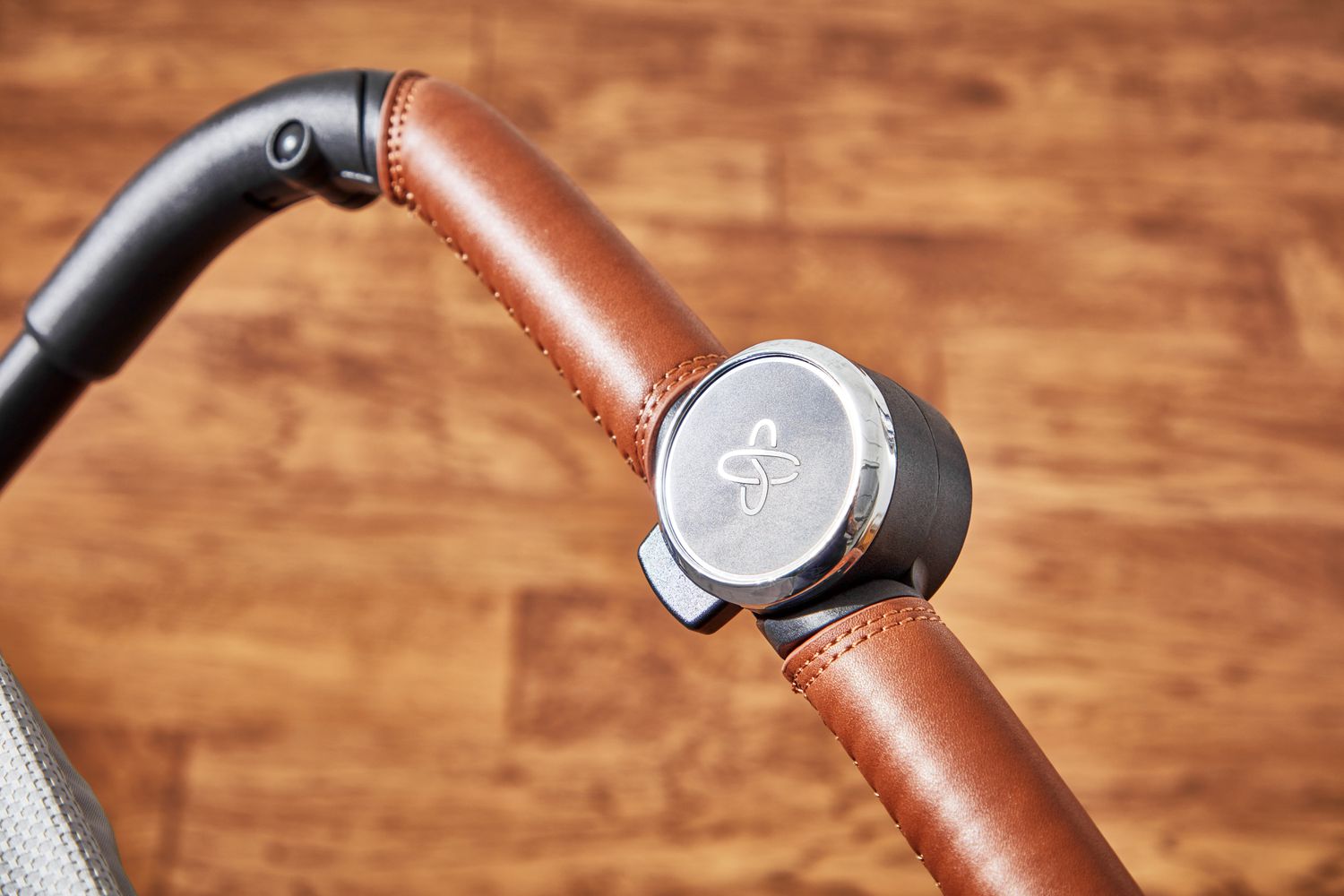 Close up of Silver Cross Jet 3 Super Compact Stroller handle