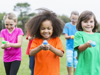 Relay races for kids - egg and spoon