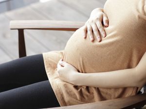 女人怀孕了
