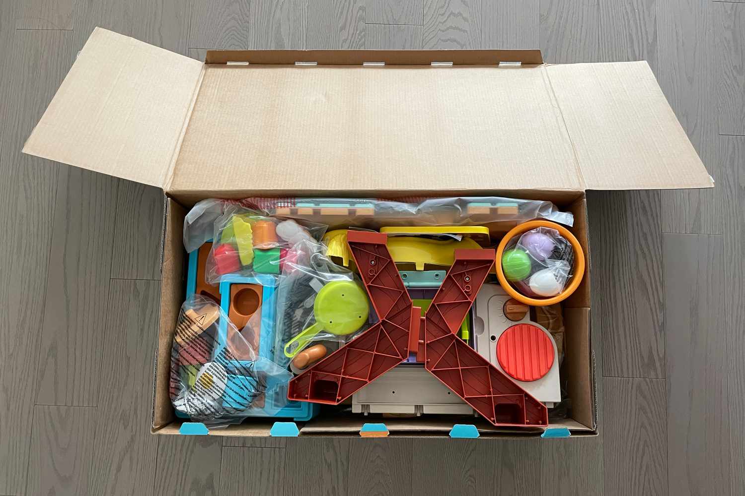 Fisher-Price Laugh Learn Grow Fun Garden Play Kitchen Tester Image