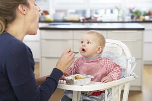 妈妈的孩子给婴儿