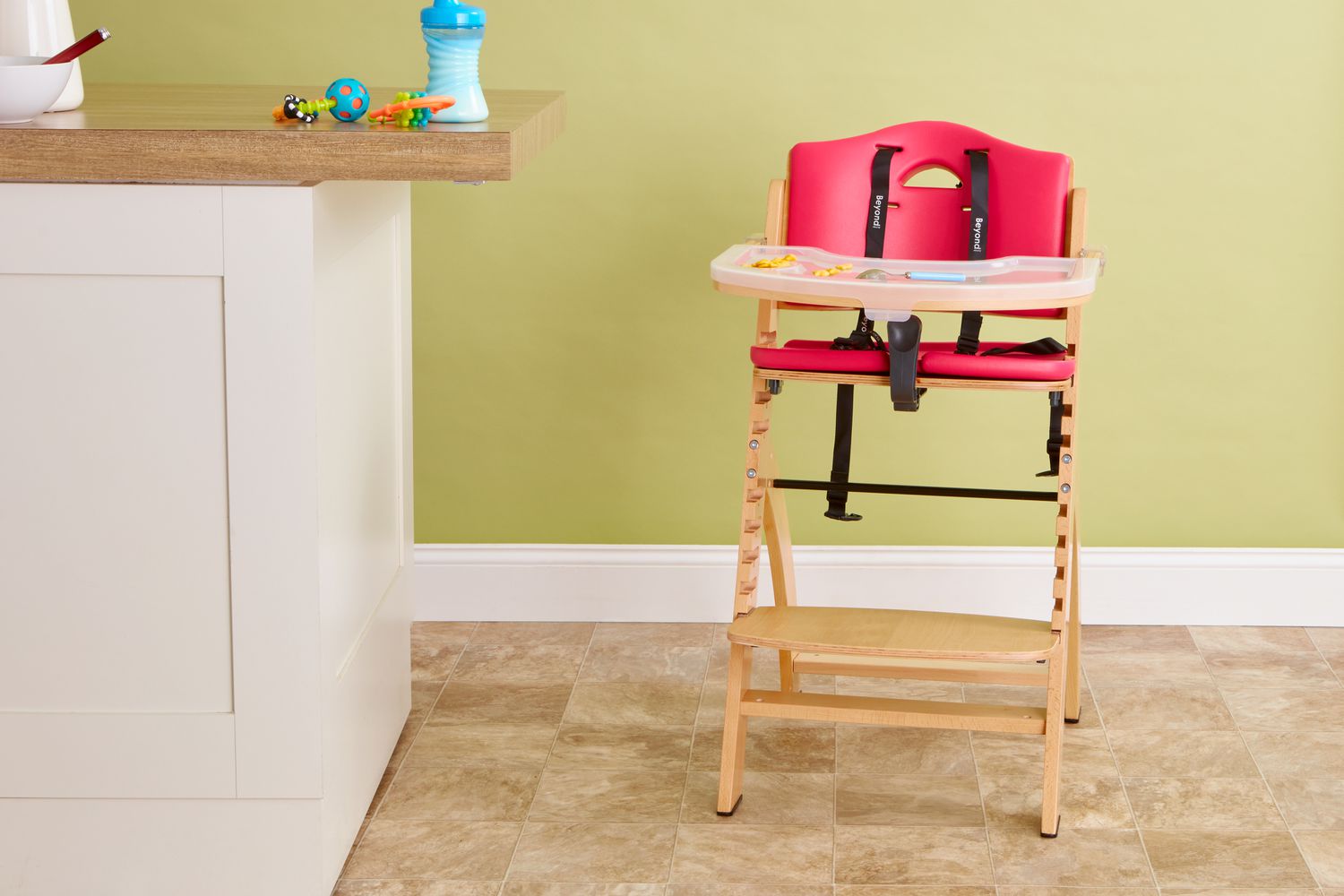 Abiie BEYOND JUNIOR Y HIGH CHAIR