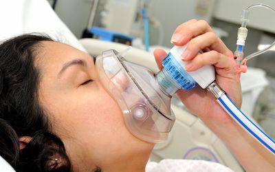 妇女使用笑气来缓解分娩疼痛