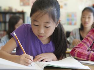 学校在小学的女孩