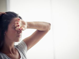 杨女士的脸在另一边