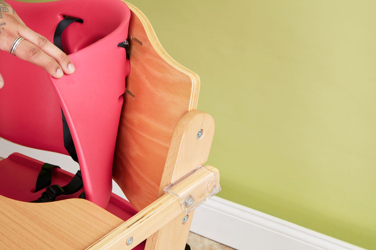 Abiie BEYOND JUNIOR Y HIGH CHAIR