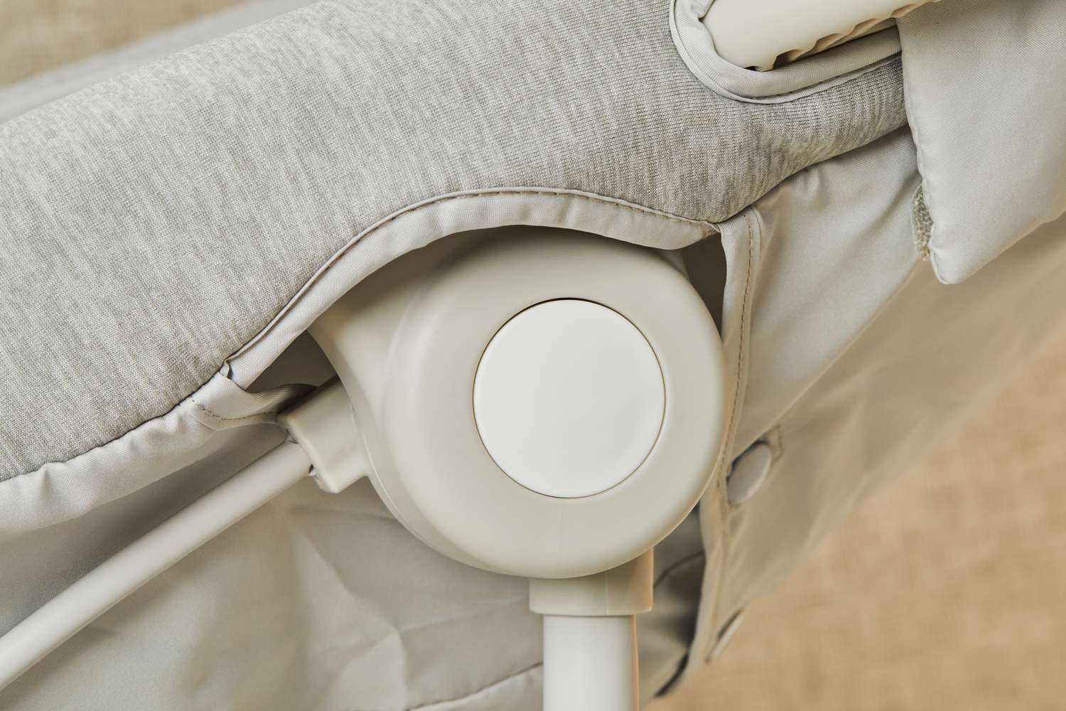 Graco Soothe 'n Sway LX Swing with Portable Bouncer