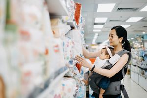 她买尿布的女人去买尿布
