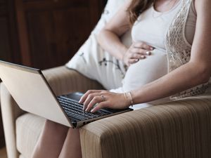 孕妇的血液里……