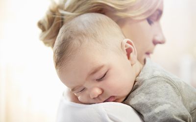 mom and newborn