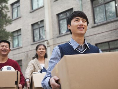 parent moving son into dorm