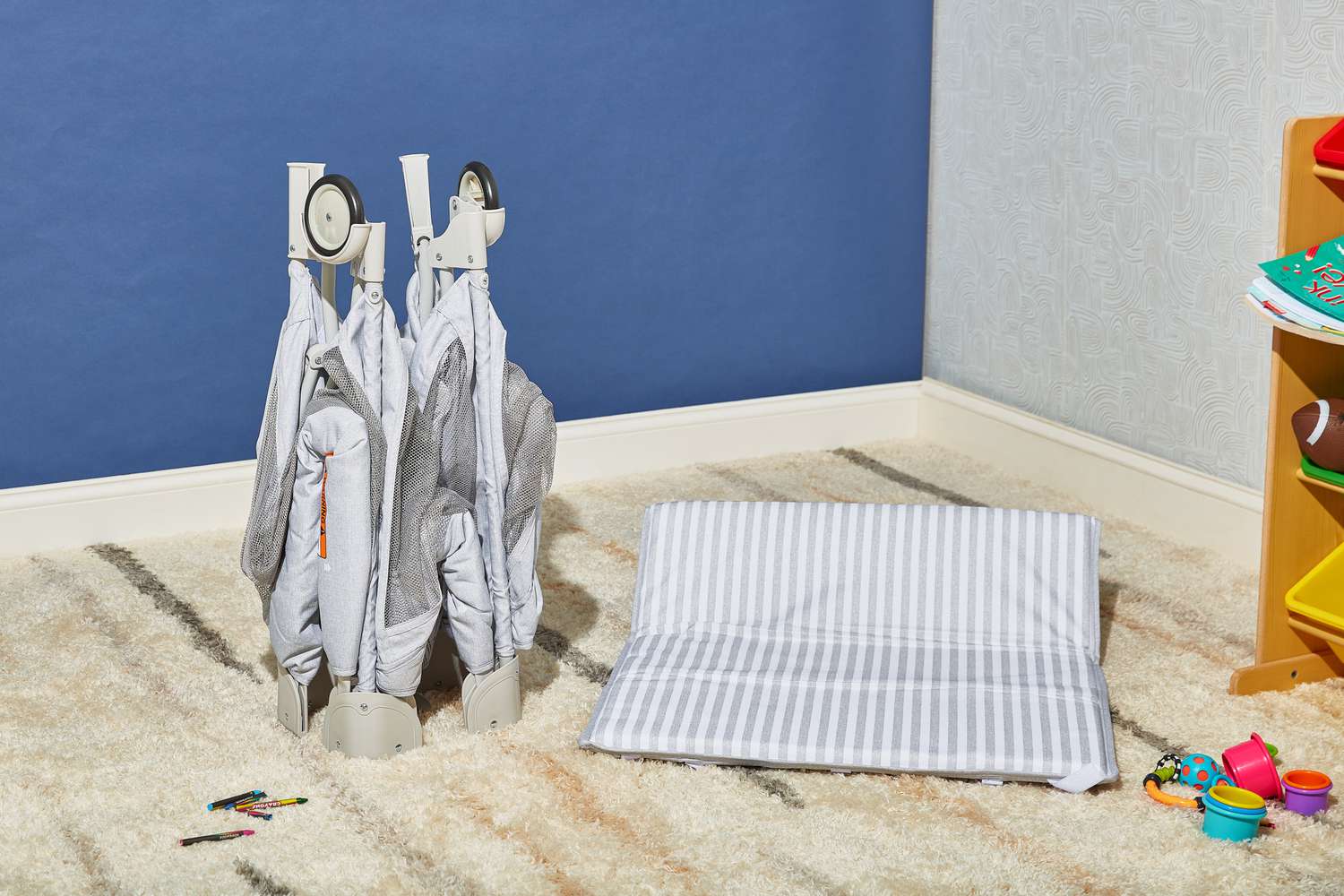 babyGap Deluxe Play Yard