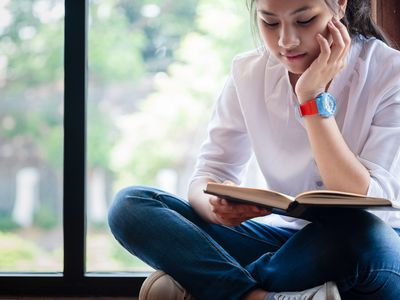 Teen girl reading