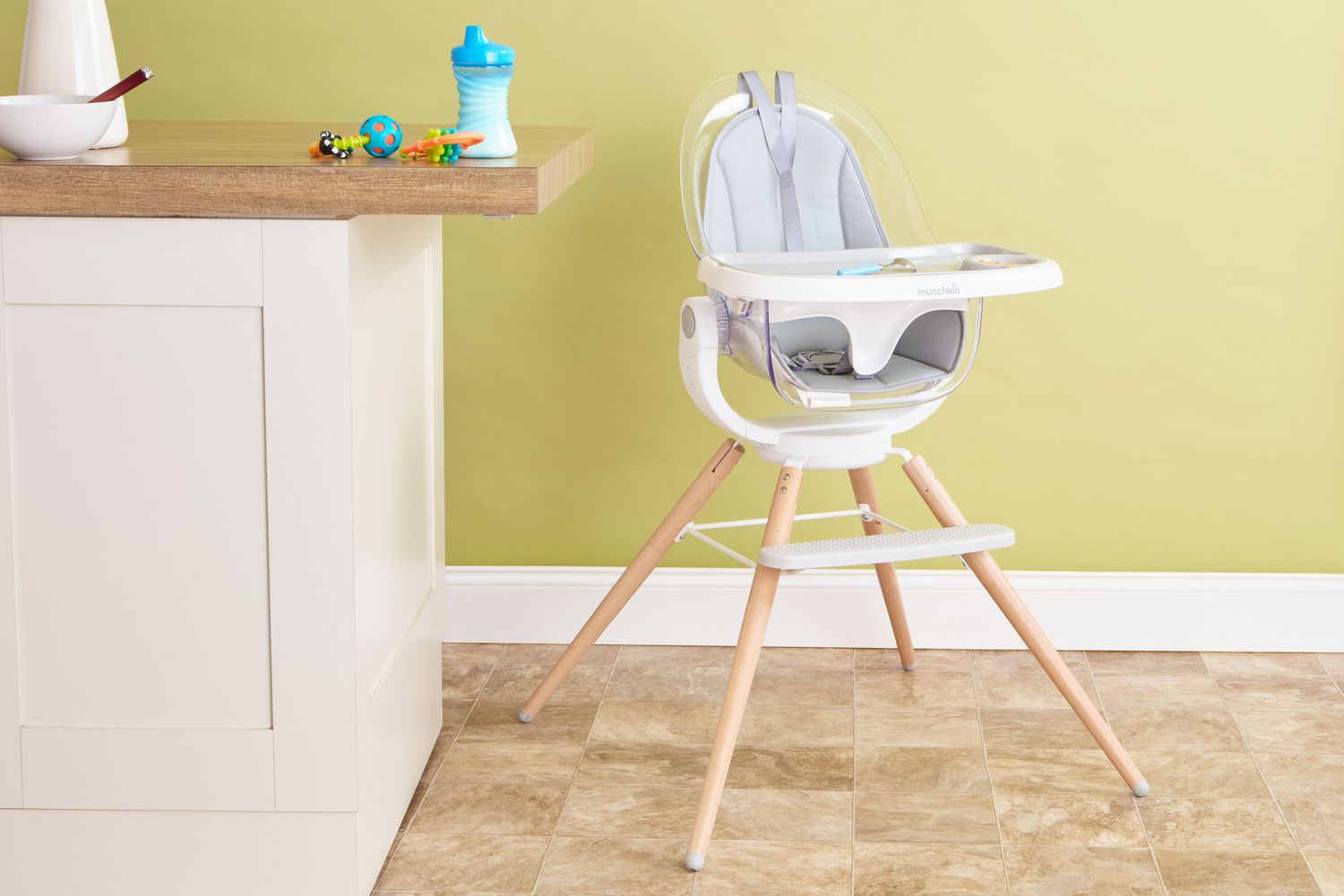 Munchkin 360 high chair
